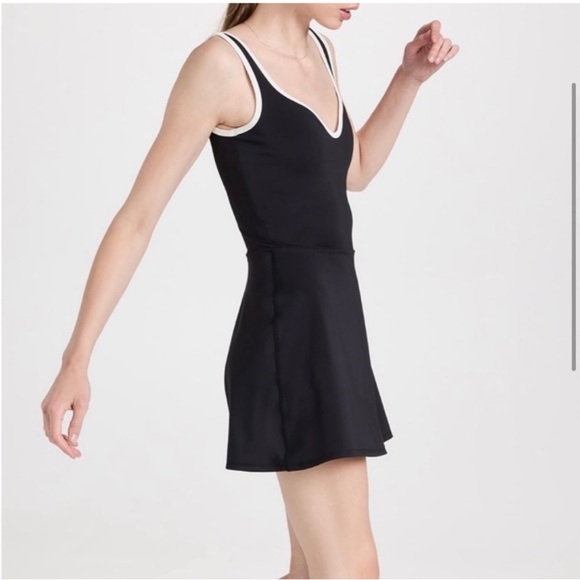 NWT REFORMATION ACTIVE TENNIS DRESS W SHORTS BLACK WHITE SIZE XL - Picture 3 of 9